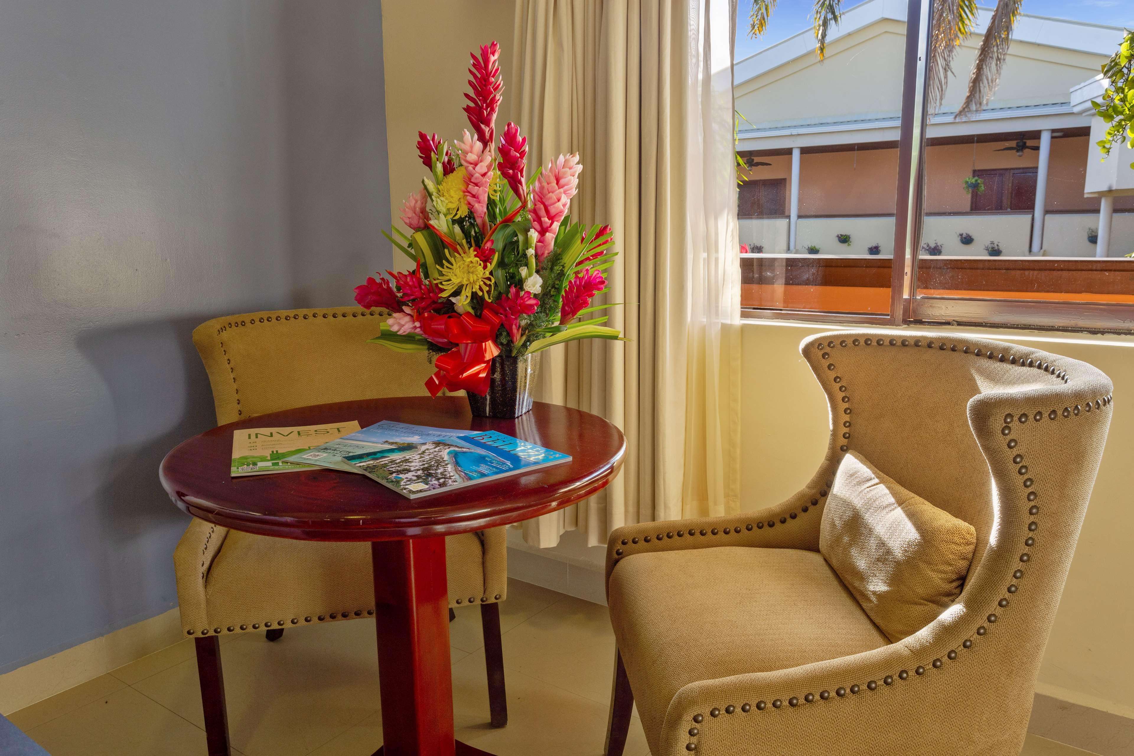 Best Western Plus Belize Biltmore Plaza Беліз Екстер'єр фото