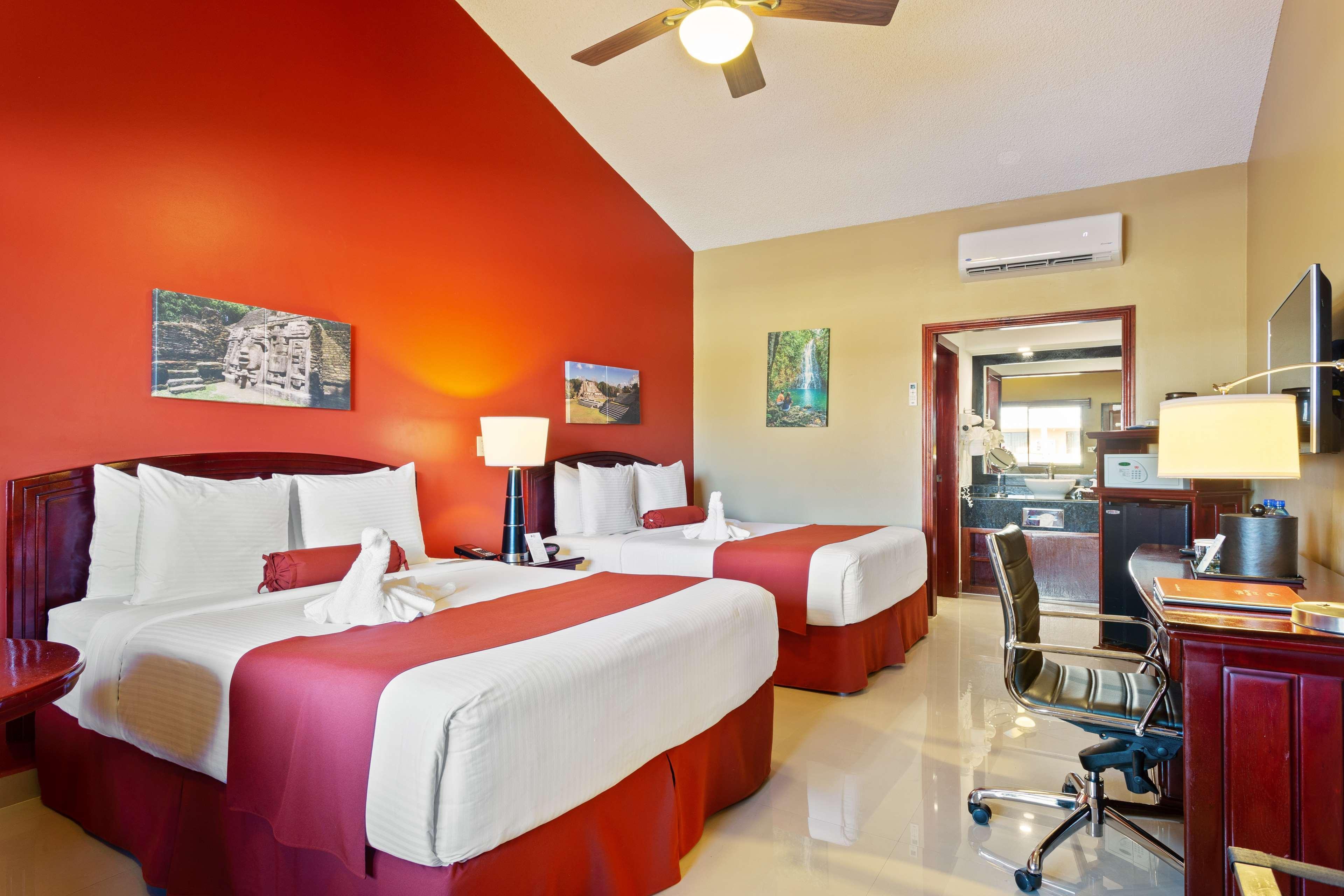 Best Western Plus Belize Biltmore Plaza Беліз Екстер'єр фото