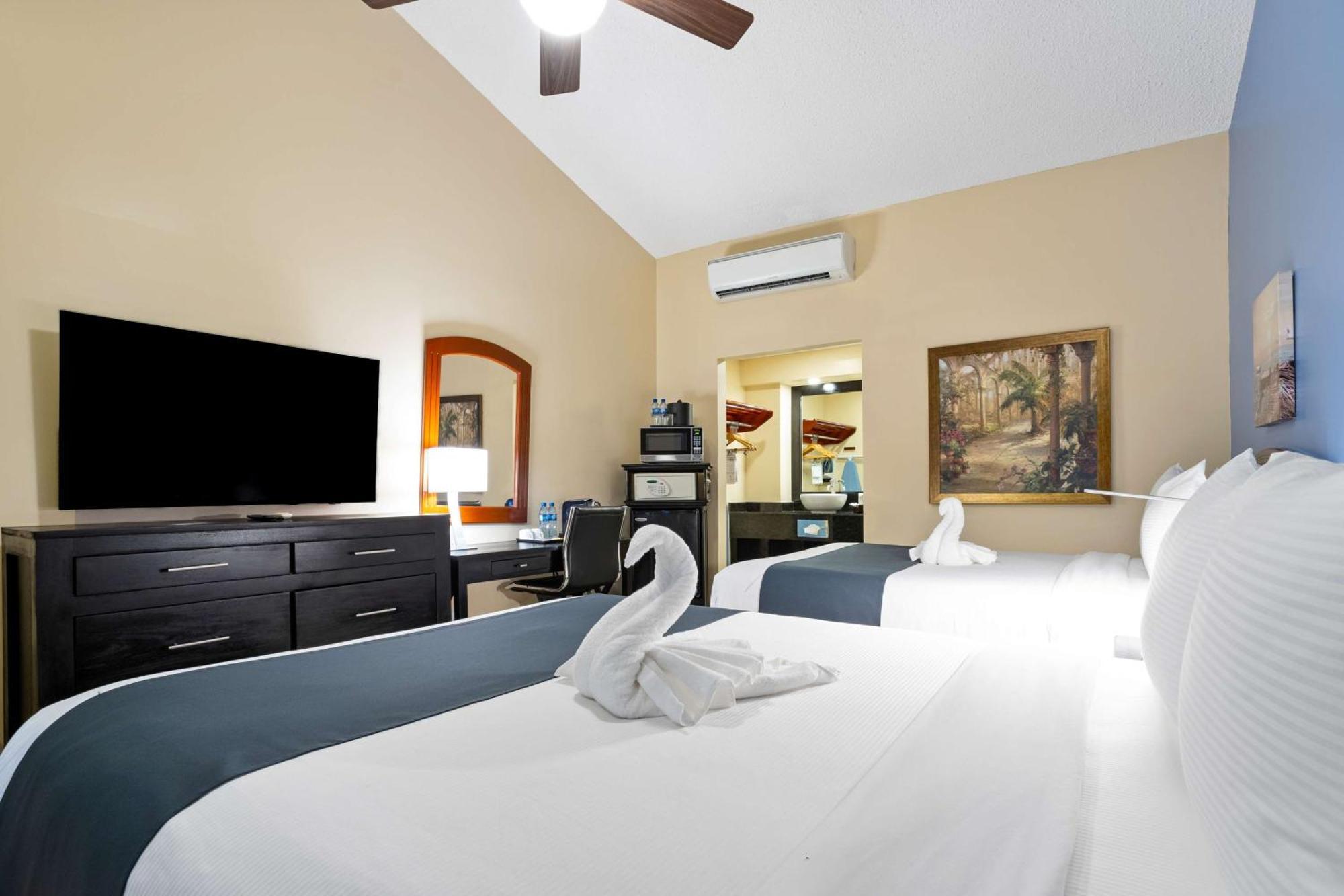 Best Western Plus Belize Biltmore Plaza Беліз Екстер'єр фото